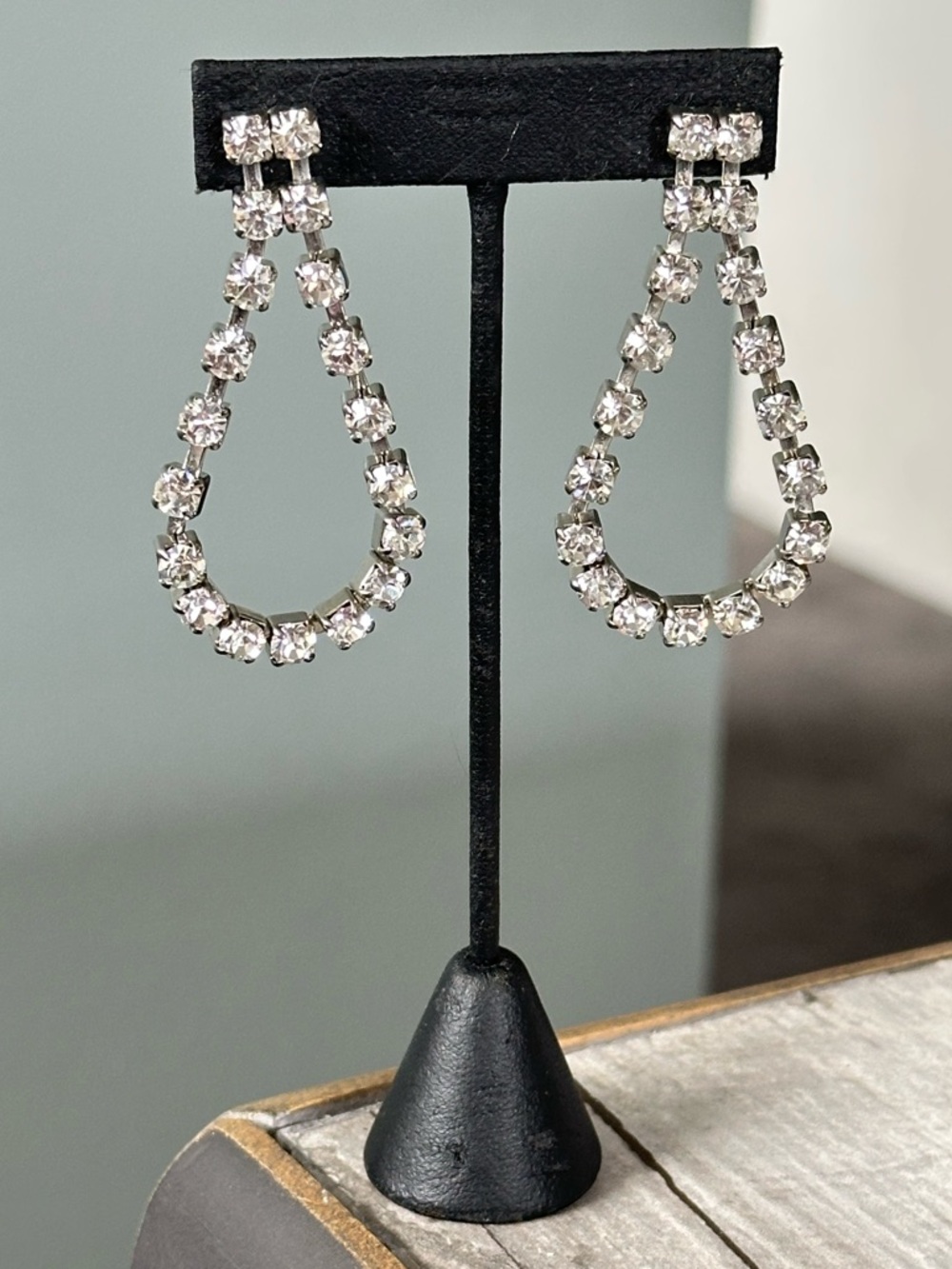 Huge Rhinestone Crystal Teardrop Dangle Post Earrings Bling McBling Cosplay